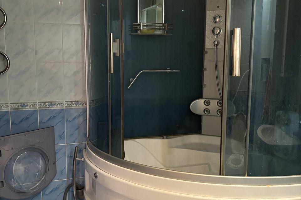 Продаётся 3-комнатная квартира, 60 м²