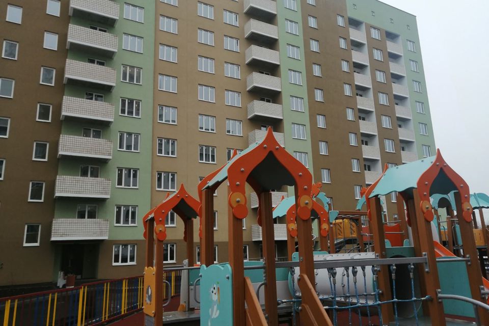Продаётся 2-комнатная квартира, 56.8 м²