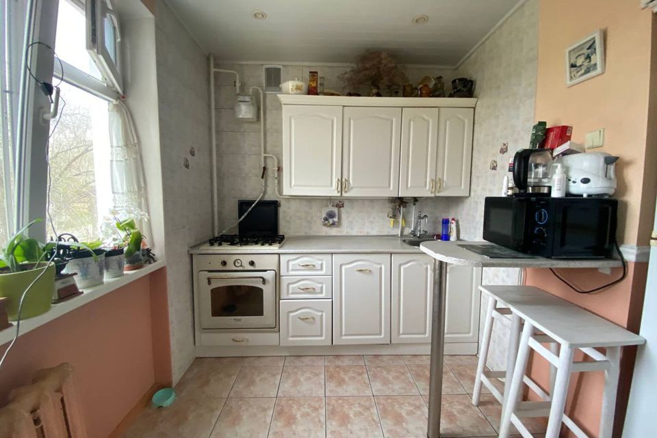 Продаётся 3-комнатная квартира, 56.7 м²