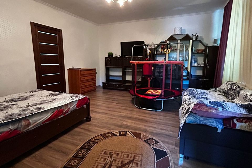 Продаётся 3-комнатная квартира, 81.9 м²