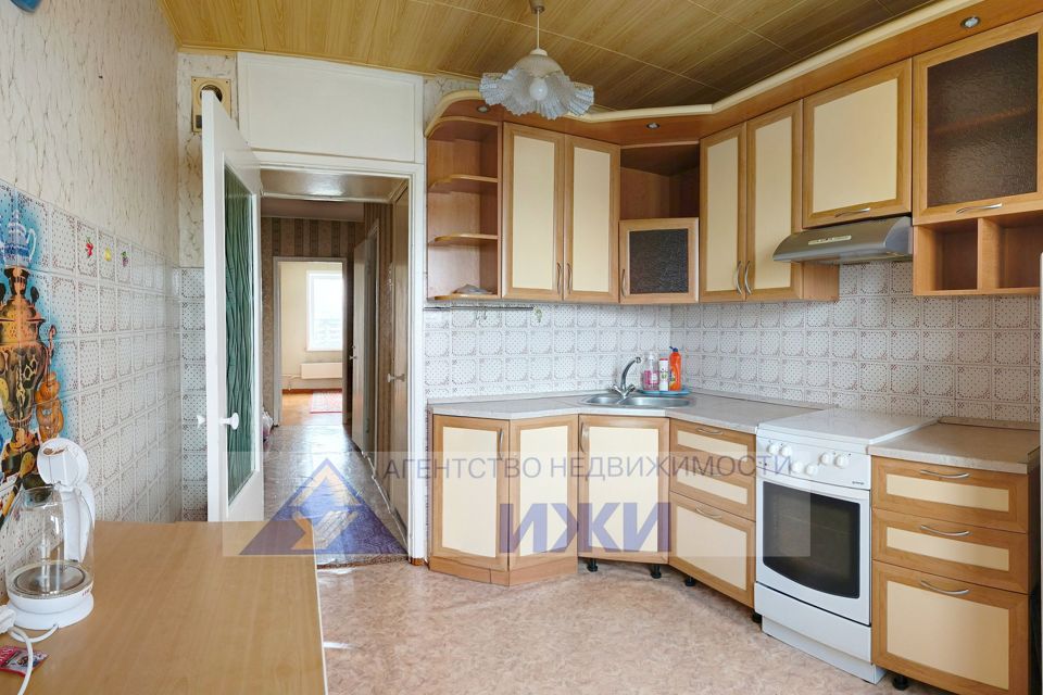 Продаётся 4-комнатная квартира, 76.7 м²