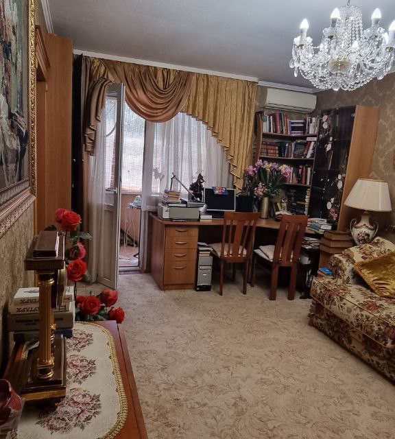 Продаётся 1-комнатная квартира, 41.2 м²