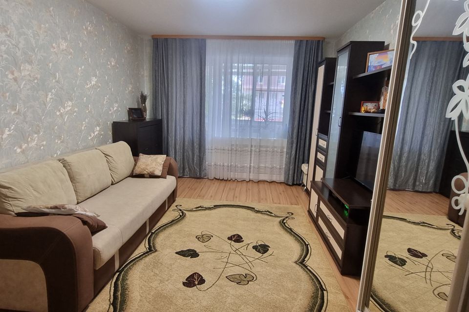 Продаётся 1-комнатная квартира, 37.8 м²