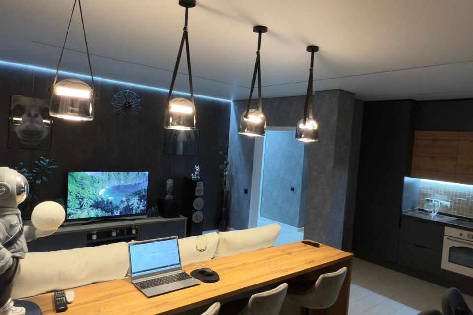 Продаётся 3-комнатная квартира, 90.3 м²