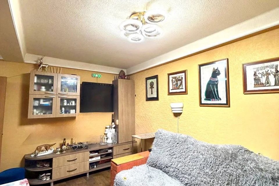 Продаётся 3-комнатная квартира, 53.4 м²