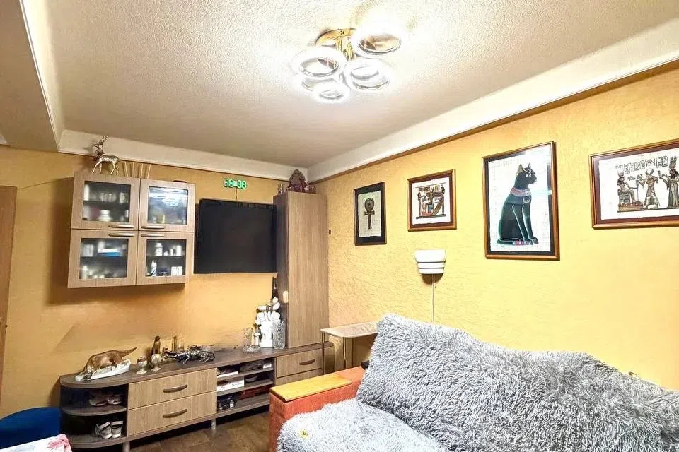 Продаётся 3-комнатная квартира, 53.4 м²