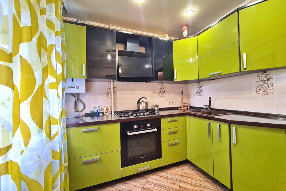 Продаётся 3-комнатная квартира, 58.7 м²