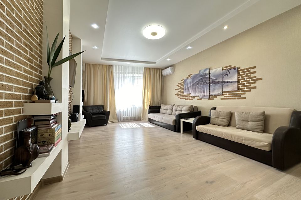 Продаётся 3-комнатная квартира, 91.3 м²