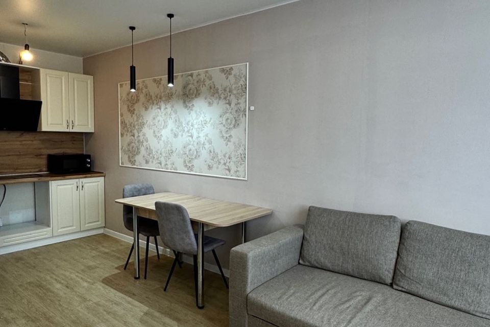 Продаётся 1-комнатная квартира, 37.3 м²