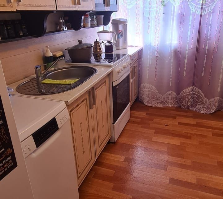 Сдаётся 4-комнатная квартира, 70 м²