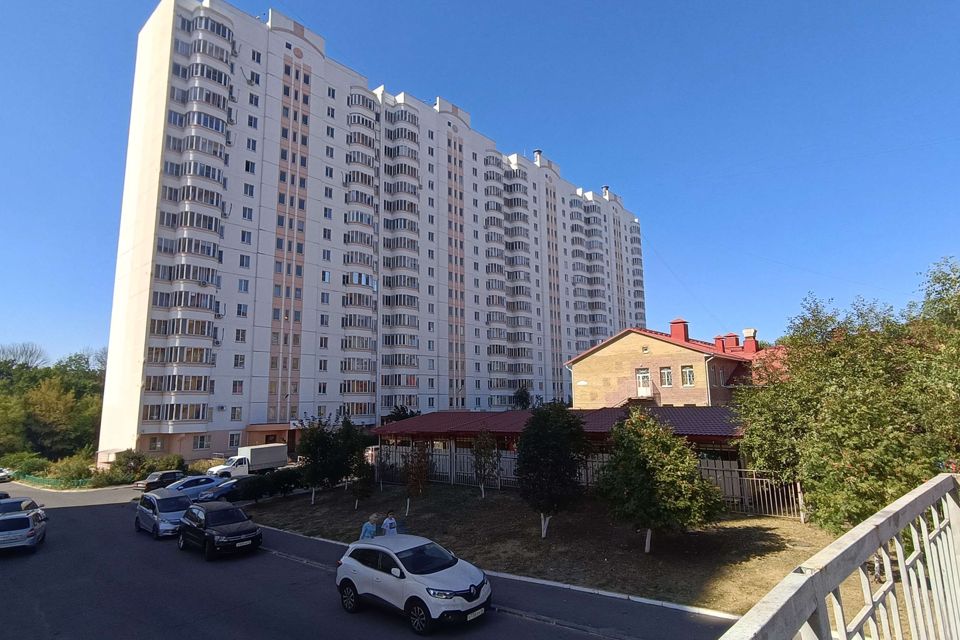 Продаётся 2-комнатная квартира, 57 м²