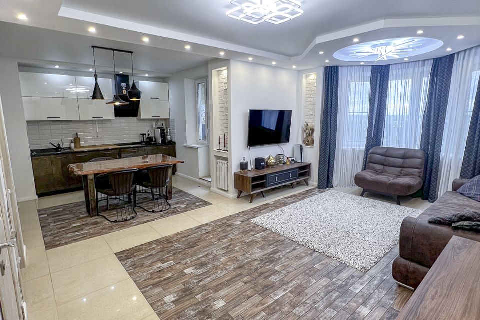 Продаётся 3-комнатная квартира, 72.8 м²