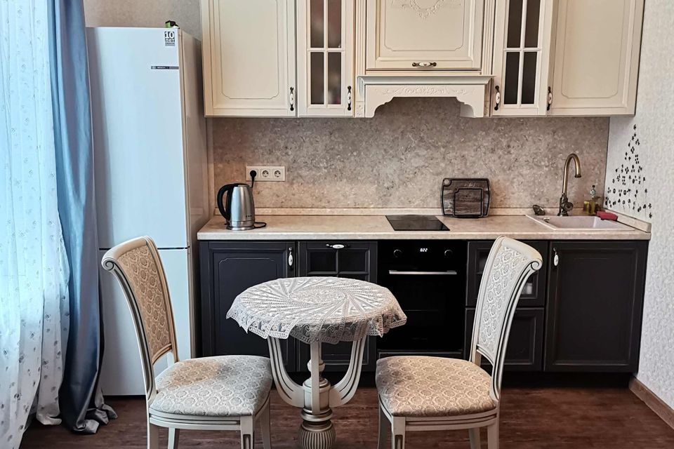 Продаётся 1-комнатная квартира, 35.6 м²