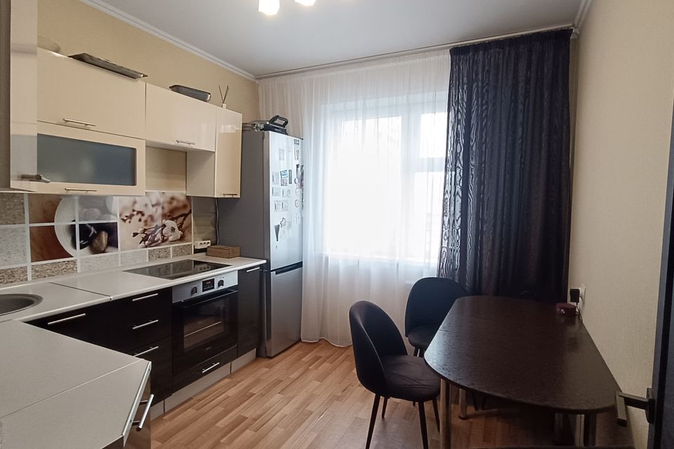 Продаётся 1-комнатная квартира, 40.3 м²