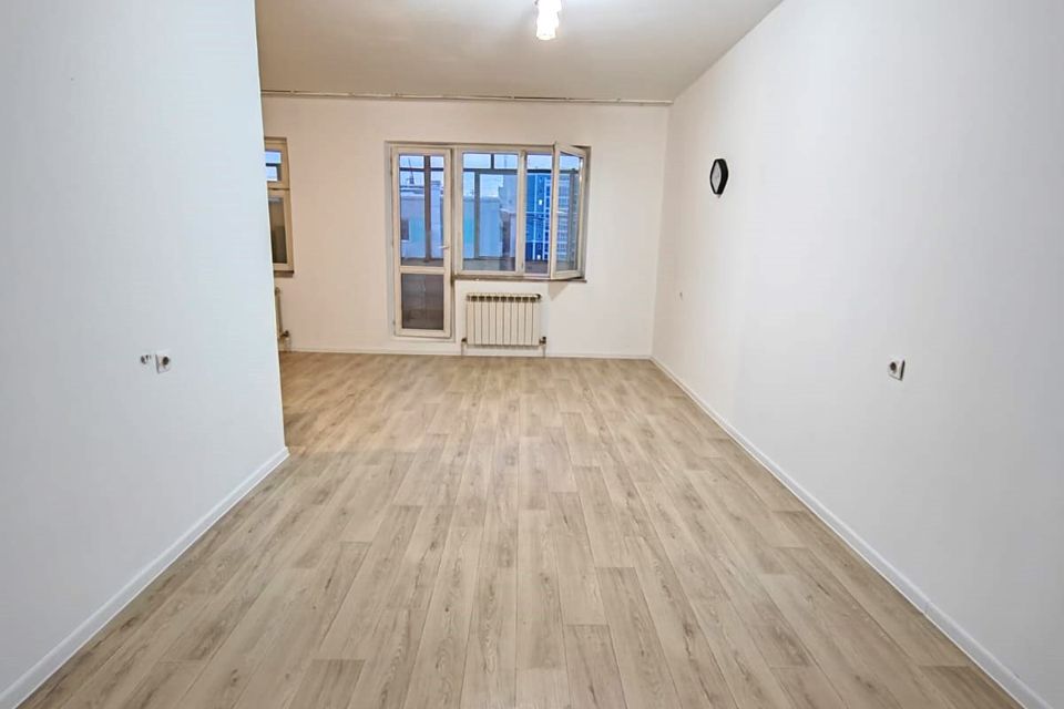 Продаётся 1-комнатная квартира, 46.6 м²