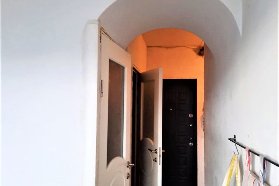 Продаётся 4-комнатная квартира, 63.1 м²