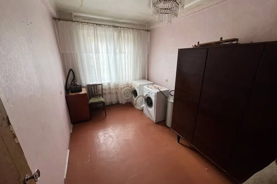 Продаётся 4-комнатная квартира, 68 м²