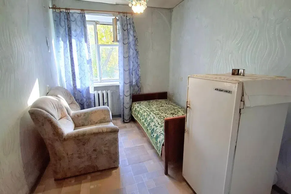 Продаётся 4-комнатная квартира, 60 м²
