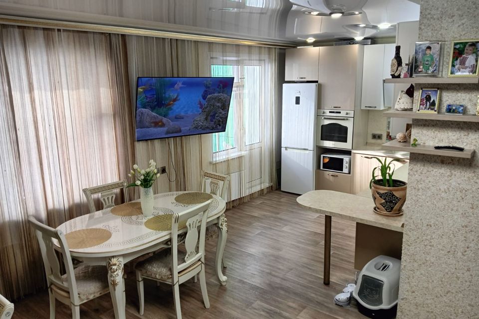 Продаётся 3-комнатная квартира, 81.4 м²