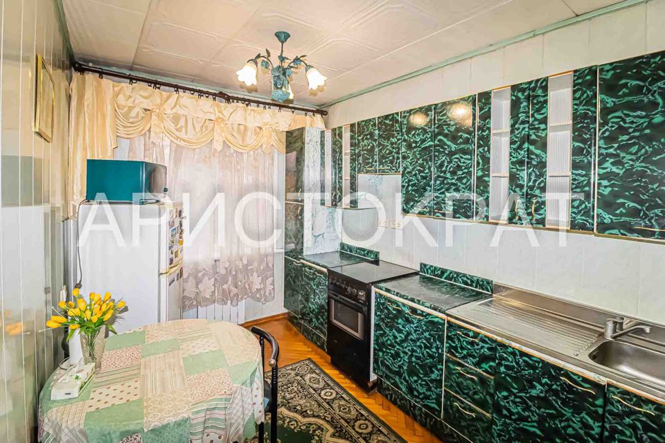 Продаётся 4-комнатная квартира, 78 м²