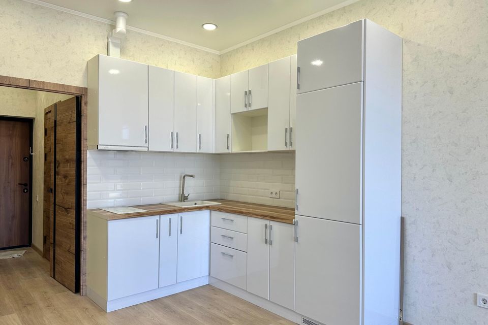 Продаётся 1-комнатная квартира, 54.6 м²