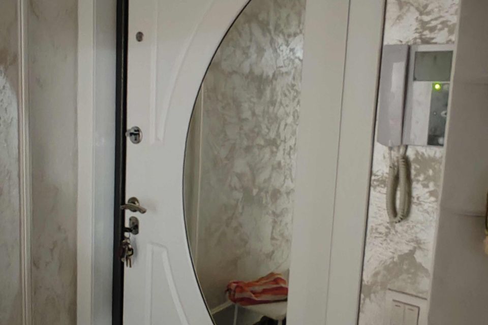 Продаётся 3-комнатная квартира, 57.6 м²