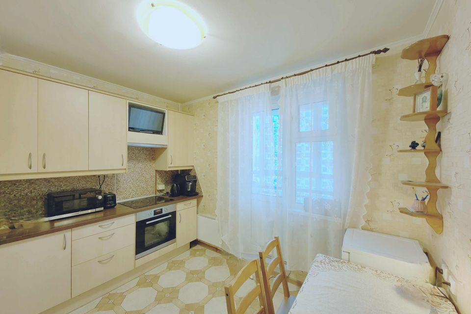 Продаётся 4-комнатная квартира, 100.7 м²