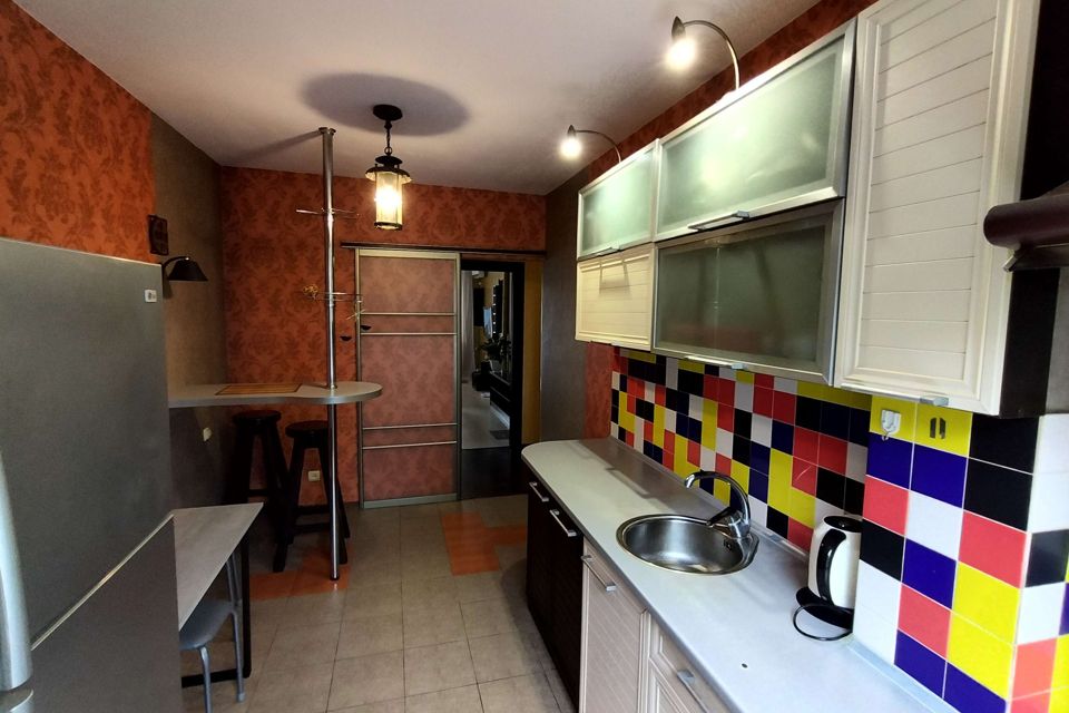 Продаётся 2-комнатная квартира, 60.1 м²