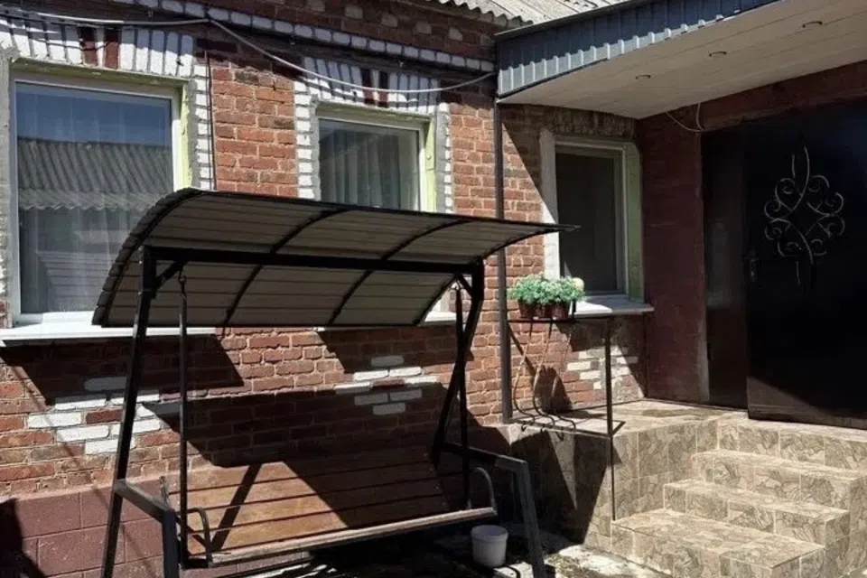Продаётся 4-этажный дом, 140 м²