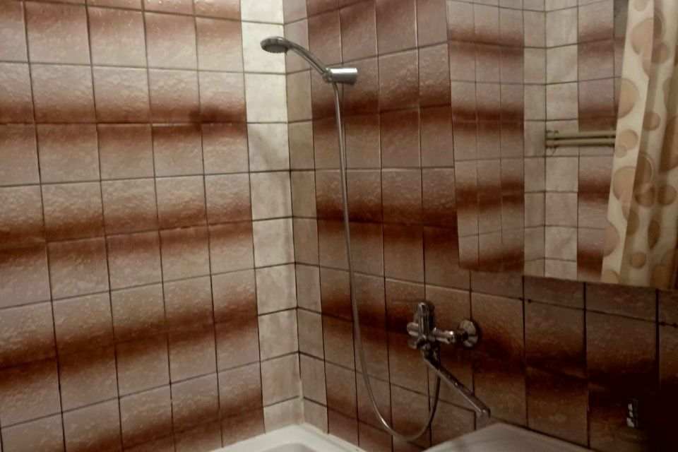 Продаётся 4-комнатная квартира, 87 м²