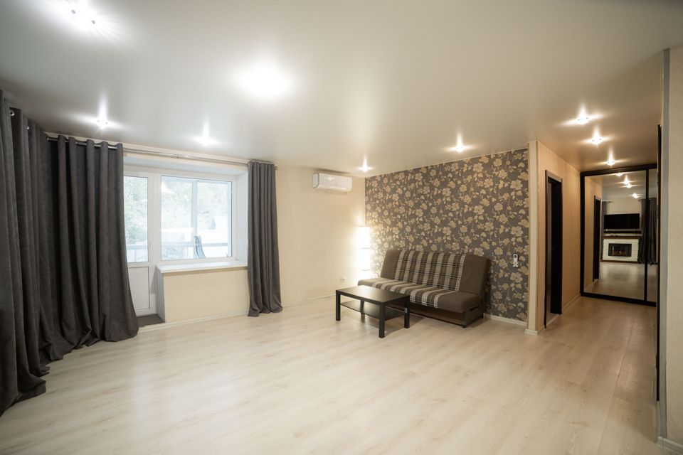 Продаётся 2-комнатная квартира, 49.2 м²