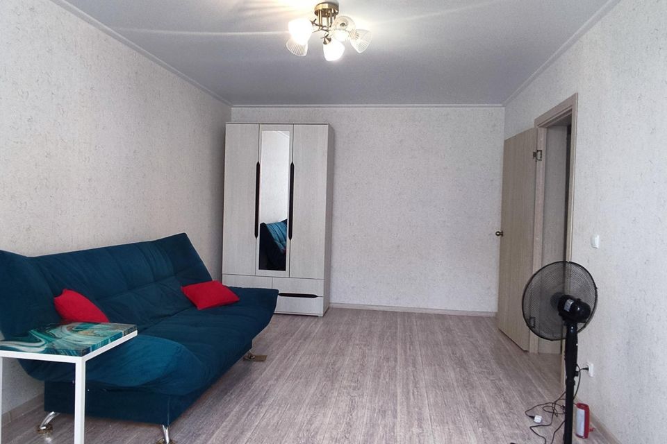 Сдаётся 1-комнатная квартира, 38 м²