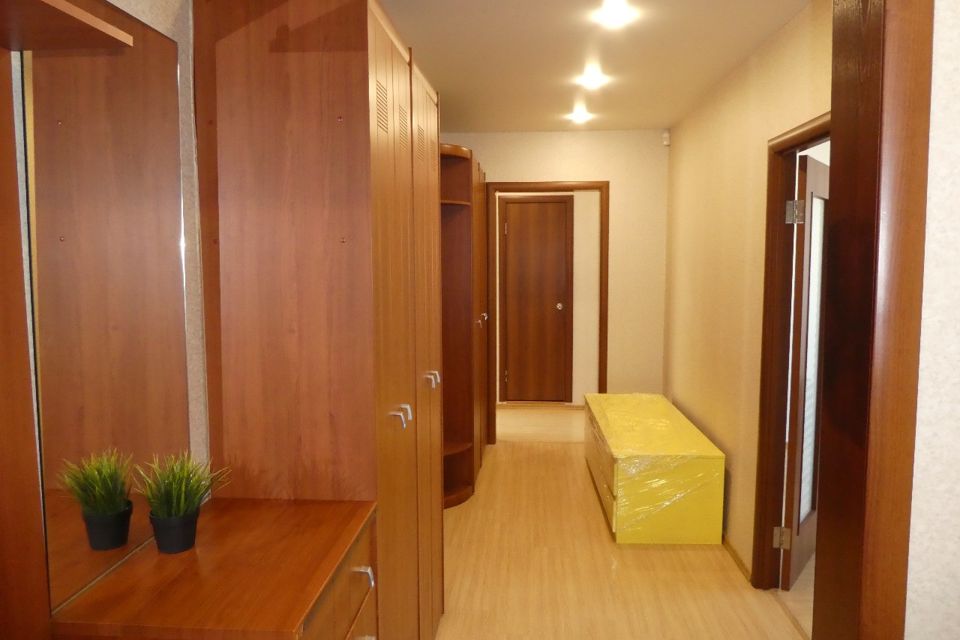 Продаётся 4-комнатная квартира, 79.1 м²