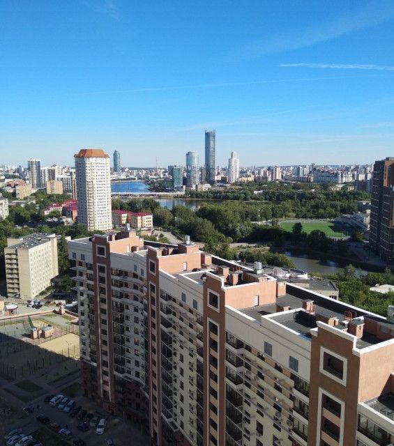 Продаётся 1-комнатная квартира, 42.1 м²