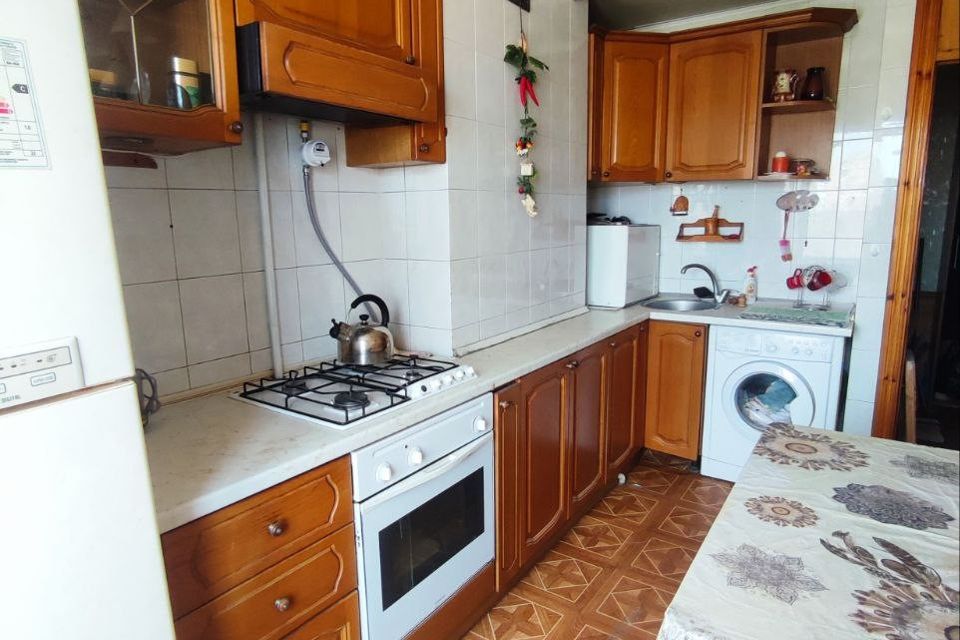 Продаётся 4-комнатная квартира, 775 м²