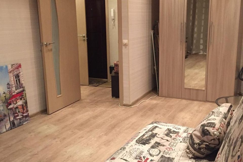 Продаётся 1-комнатная квартира, 32 м²