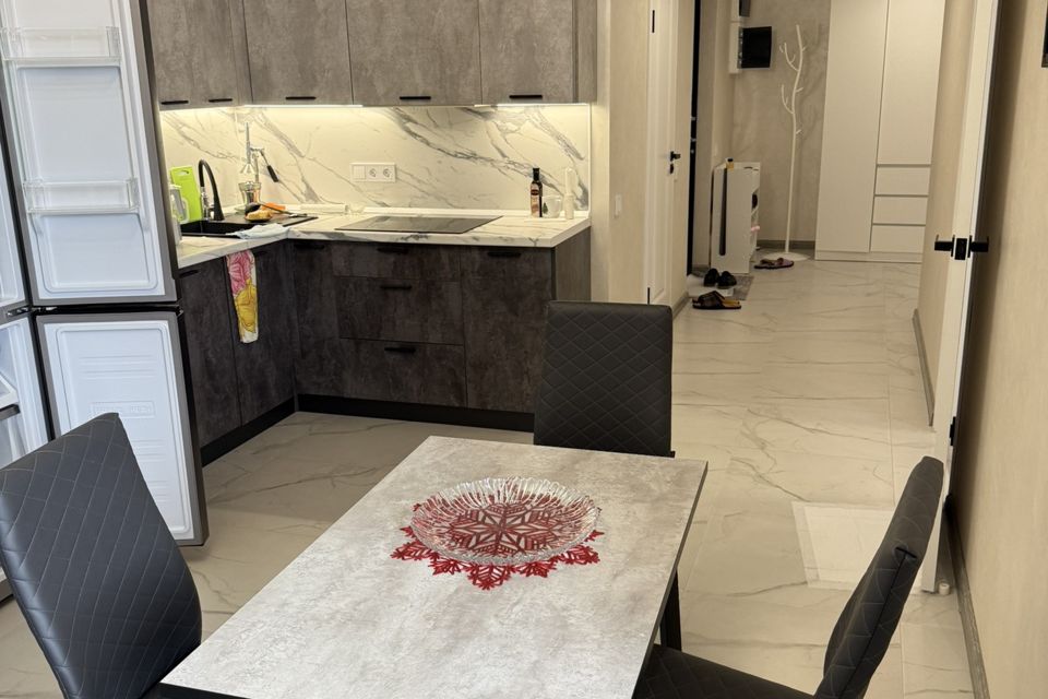 Продаётся 3-комнатная квартира, 83 м²