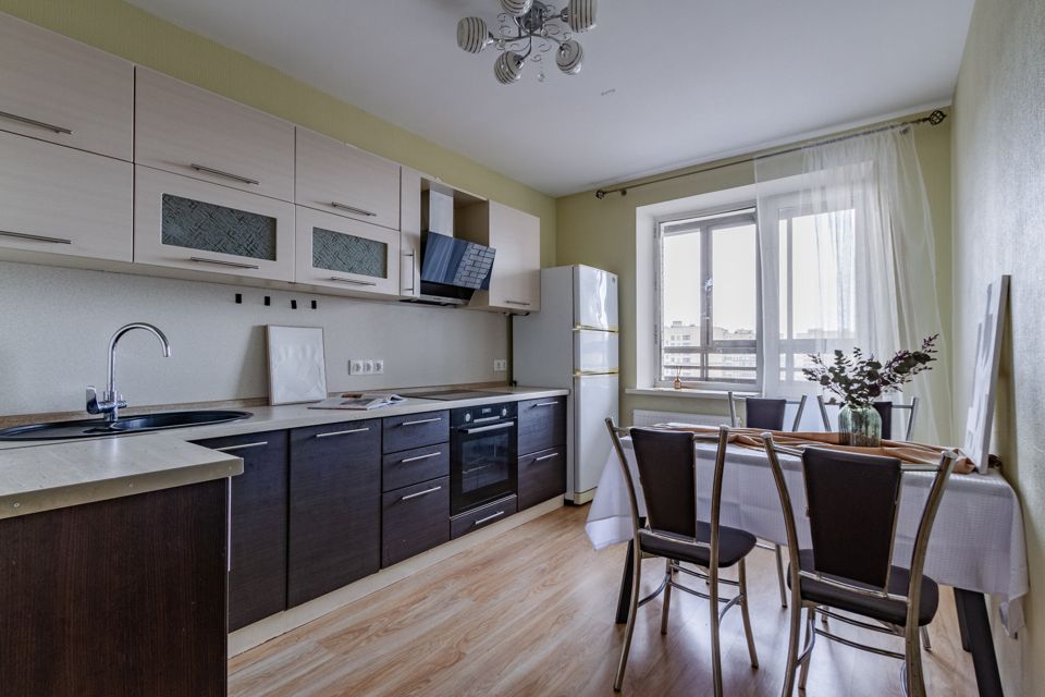 Продаётся 2-комнатная квартира, 56.6 м²