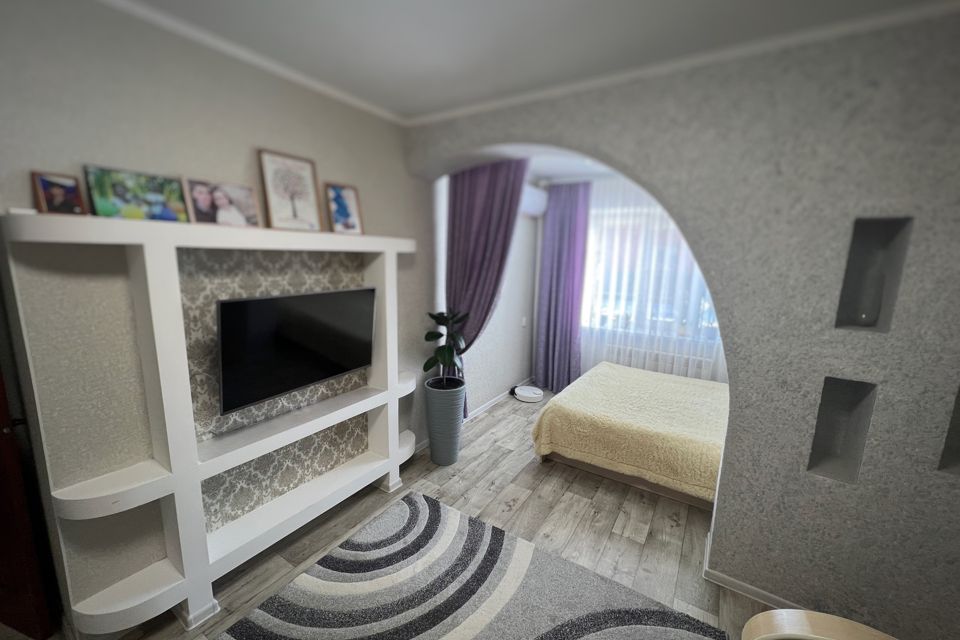 Продаётся 2-комнатная квартира, 58.2 м²