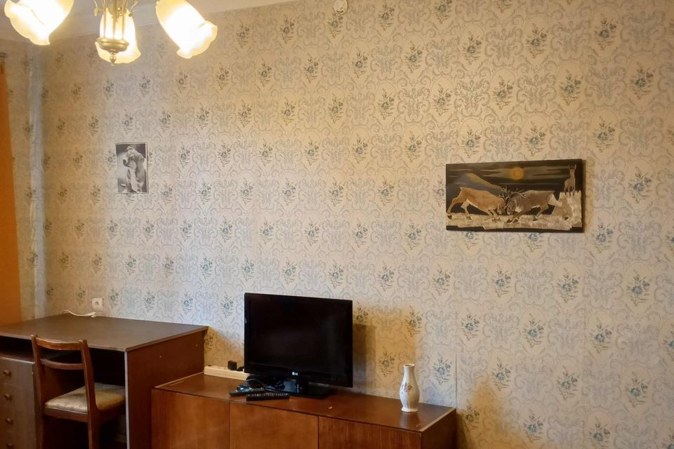 Сдаётся 2-комнатная квартира, 42.7 м²