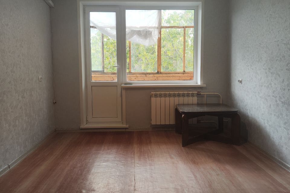 Продаётся 2-комнатная квартира, 43.8 м²