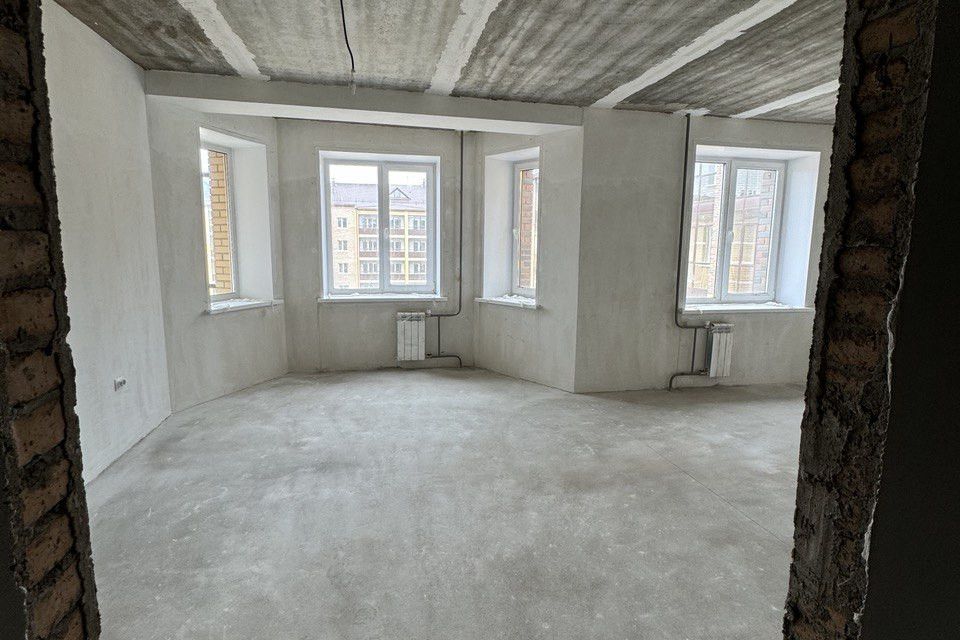 Продаётся 3-комнатная квартира, 90 м²
