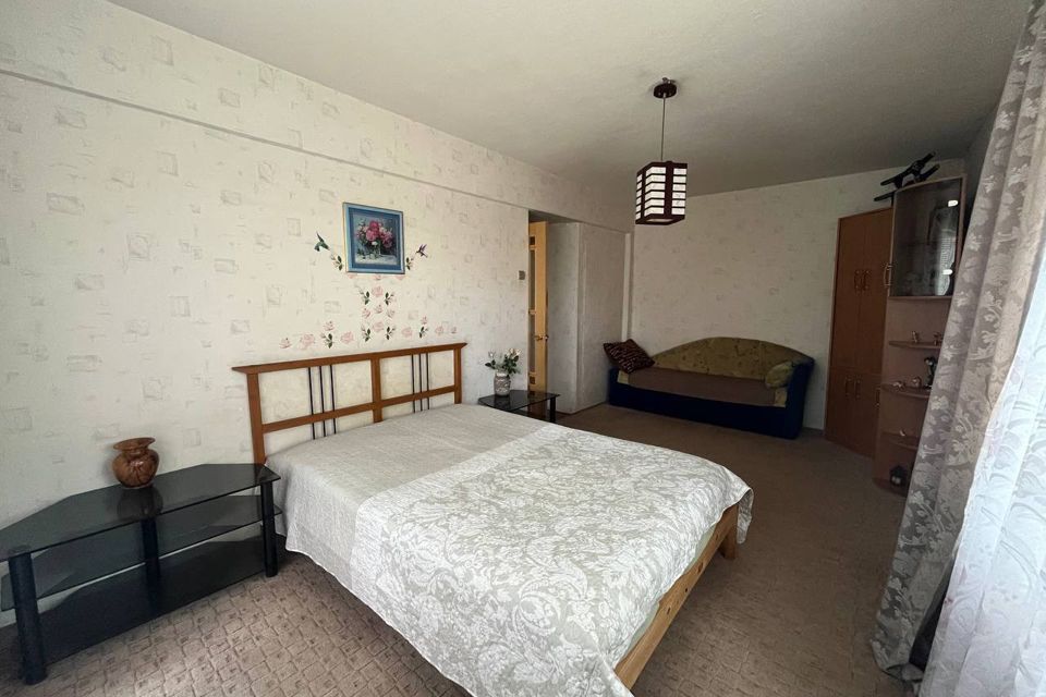 Продаётся 1-комнатная квартира, 42.3 м²