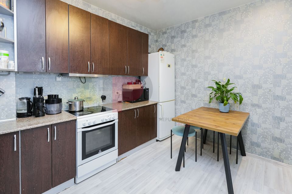 Продаётся 1-комнатная квартира, 49.3 м²