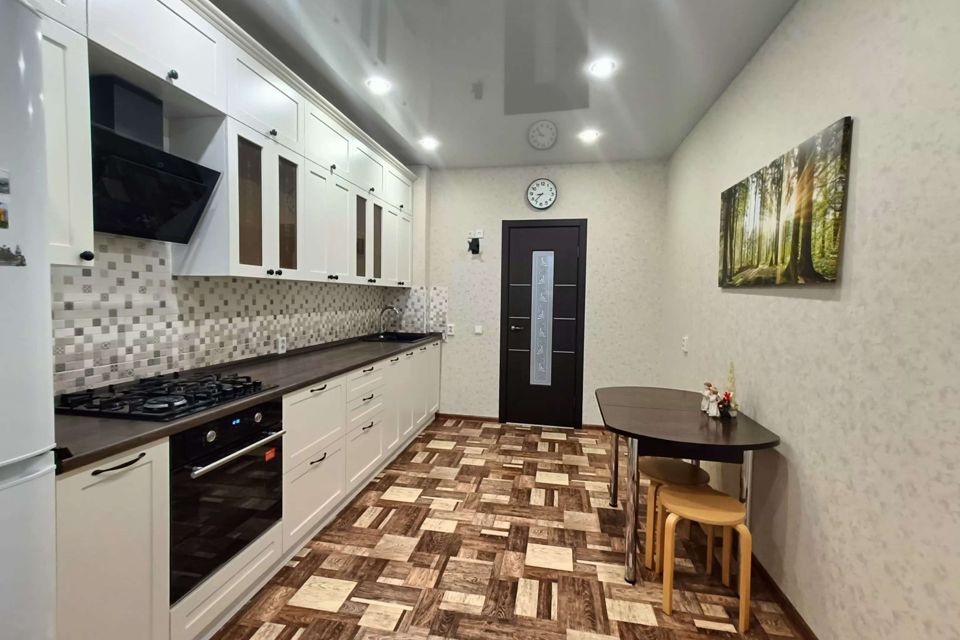 Продаётся 2-комнатная квартира, 65 м²