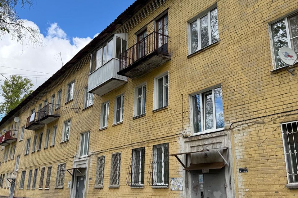Продаётся 2-комнатная квартира, 55.6 м²