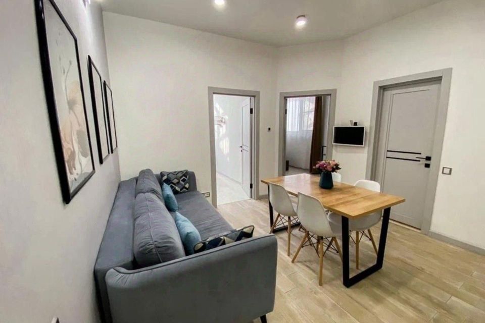 Продаётся 2-комнатная квартира, 72.9 м²