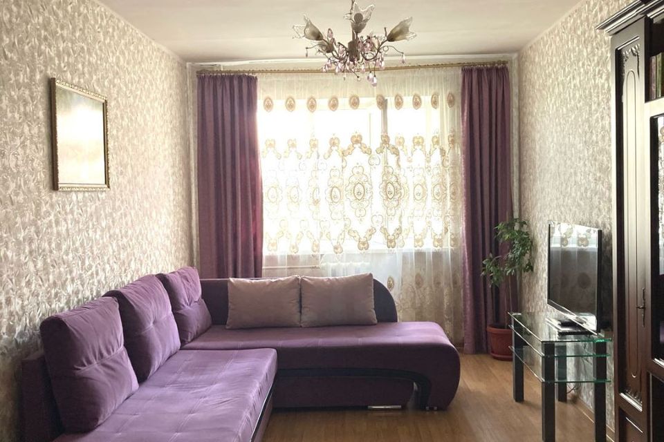 Продаётся 3-комнатная квартира, 75.8 м²