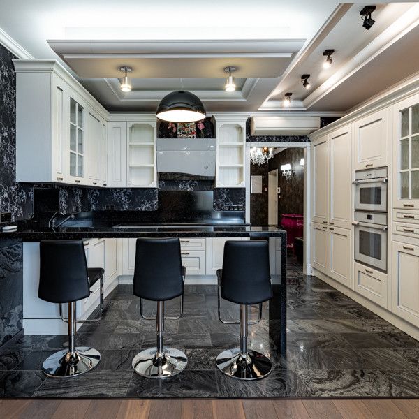 Продаётся 2-комнатная квартира, 132.2 м²