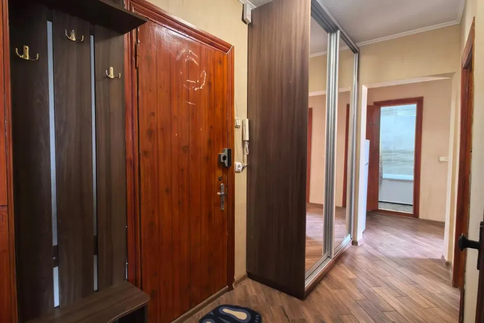 Продаётся 2-комнатная квартира, 56 м²